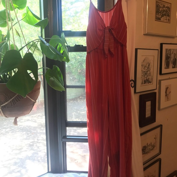 jumpsuit - Picture 2 of 2